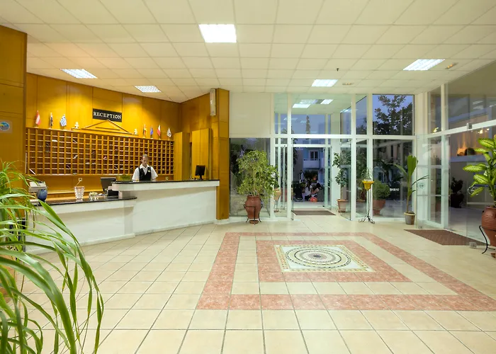 Corali Hotel 4*
