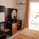 Corali فندق