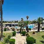 فندق Corali 4*