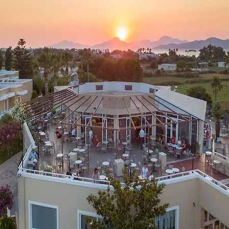 Hotel Corali 4*