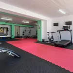 酒店 卡瑞丽酒店 4*