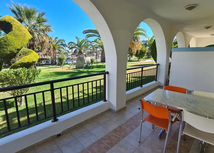 Corali Hotell 4*